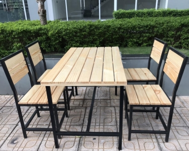 Bàn Ghế Pallet Chân Sắt Giá Rẻ | Nội Thất Quán F&B Bền Đẹp