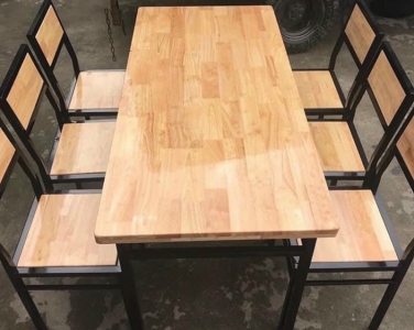 Bàn Ghế Sofa Bằng Sắt và Mẫu Sắt Hộp: 4 Lưu Ý Tránh Biến Phòng Khách Thành 