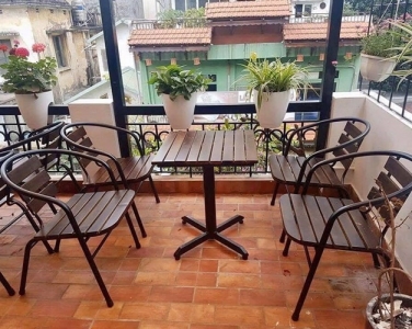 Báo Giá Bàn Ghế Chân Sắt Mặt Gỗ Tại Xưởng
