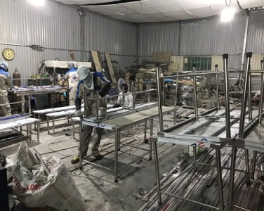 Cơ sở sản xuất bàn ghế inox uy tín giá xưởng