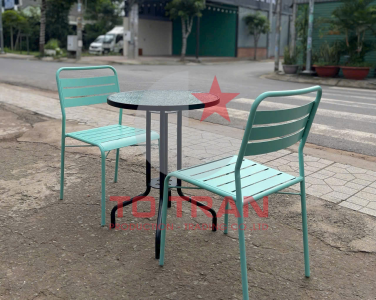 LÝ DO BÀN GHẾ SẮT LÀ LỰA CHỌN HÀNG ĐẦU CHO QUÁN CAFE PHONG CÁCH VINTAGE