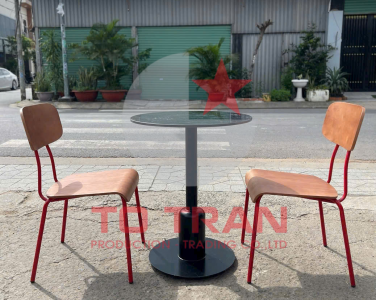 MẸO BẢO QUẢN BÀN GHẾ SẮT QUÁN ĂN TRONG MÙA MƯA, ẨM ƯỚT