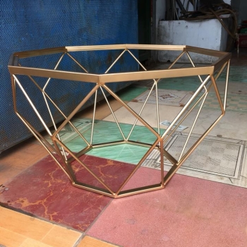 BÀN KIM CƯƠNG LỚN