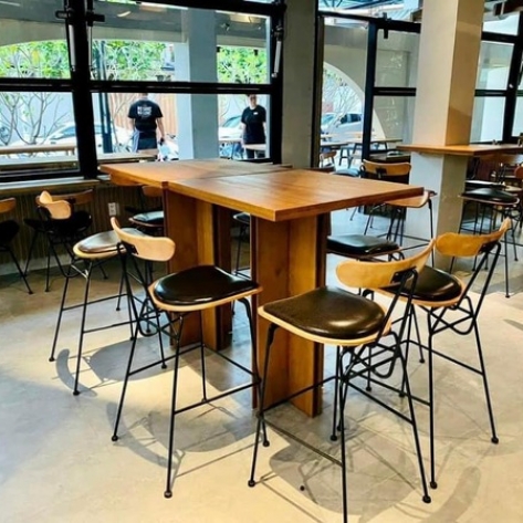 Biến hóa đa dạng phong cách với ghế cafe chân sắt như thế nào?