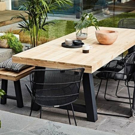 Các mẫu bàn ghế sắt hộp đẹp cho không gian sống tinh tế