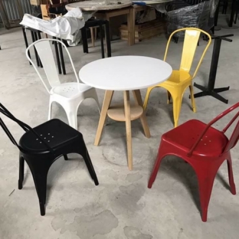 Cấu tạo và ưu điểm của bàn ghế cafe sắt