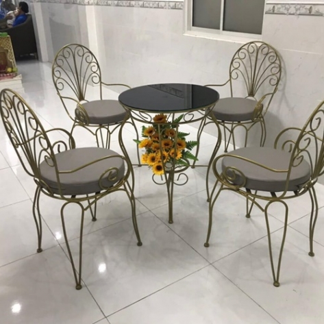 Nơi phân phối bàn ghế sắt ngoài trời giá rẻ