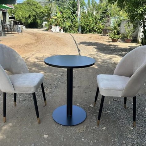 Xu hướng trang trí bàn ghế ban công hiện nay
