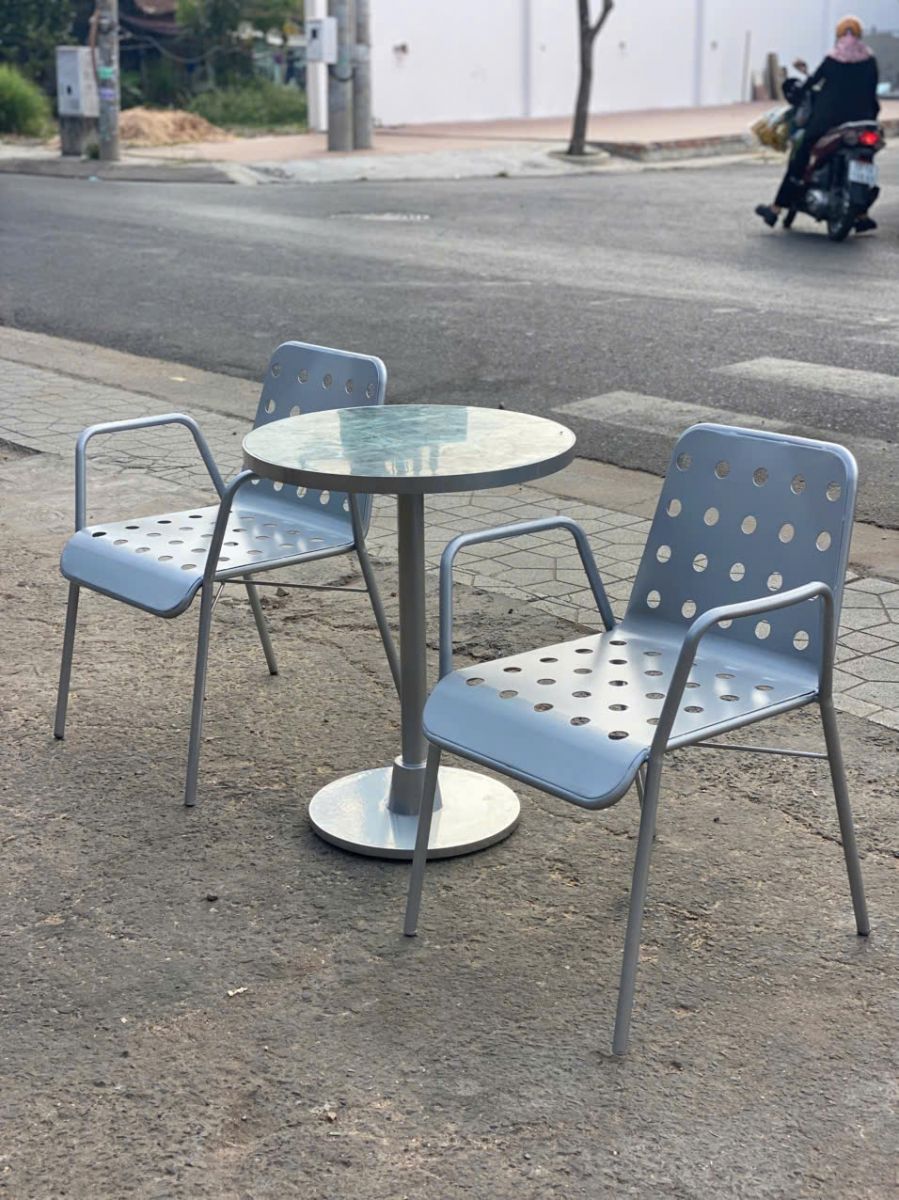 bàn ghế sắt quán bar 1