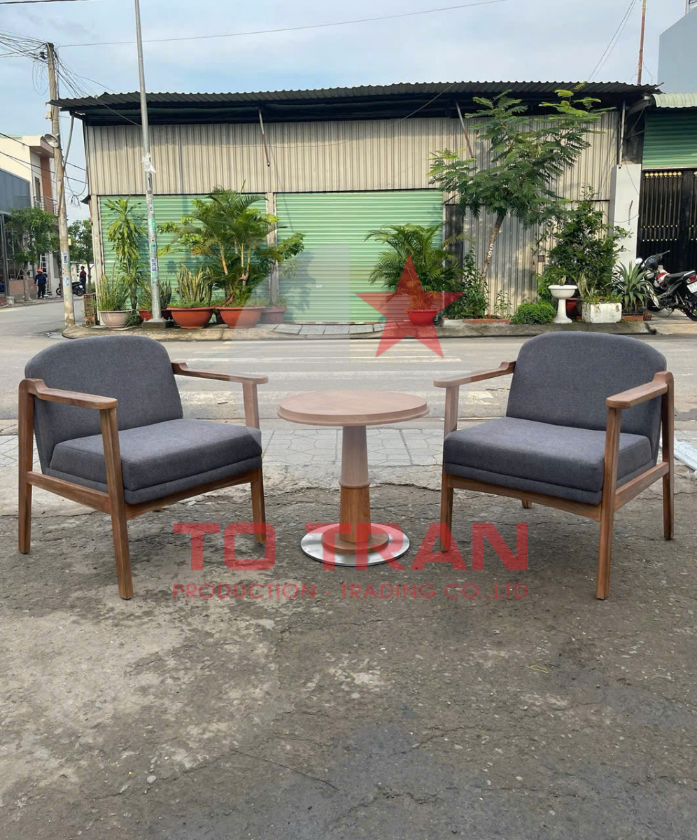 noi-cung-cap-ban-ghe-sat-quan-an